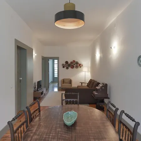 Jardim Do Embaixador Apartments By Lovelystay Lissabon